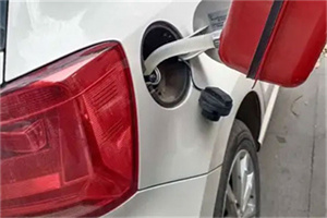 万山特24小时救援车收费标准