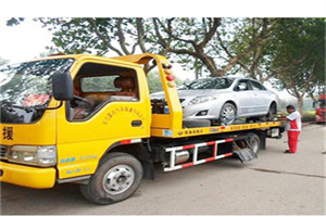 万山特附近24小时汽车拖车服务热线