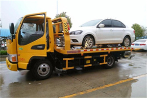 万山特附近拖车救援24小时服务热线