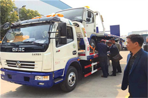 万山特汽车道路救援拖车价格